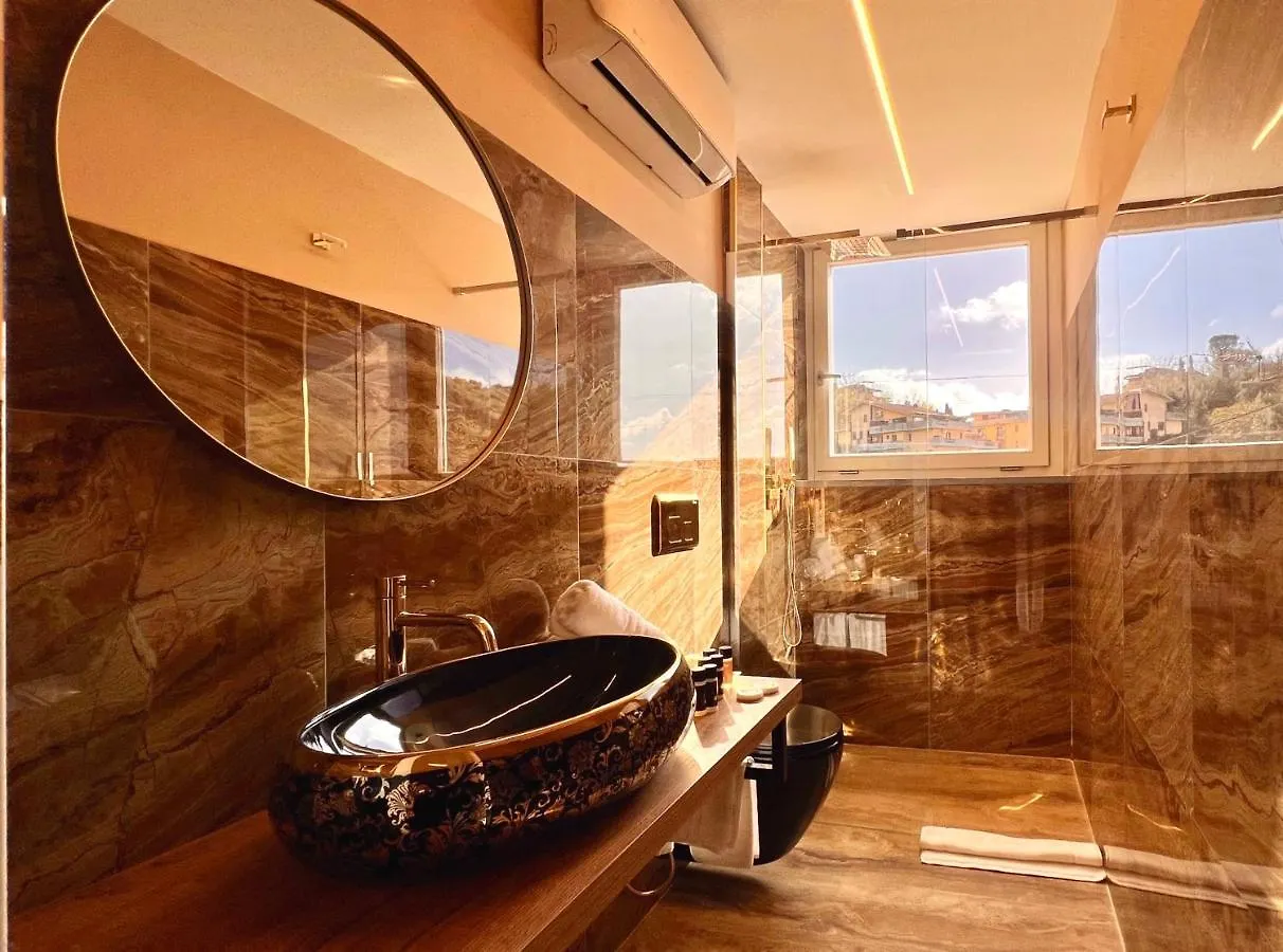 شقة Secret Suites Panoramic مونتيكاتيني تيرمي إيطاليا