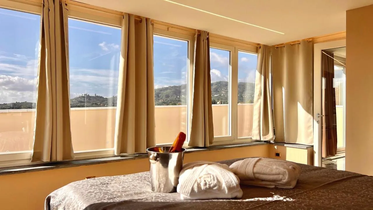 Secret Suites Panoramic Montecatini Terme 0*,